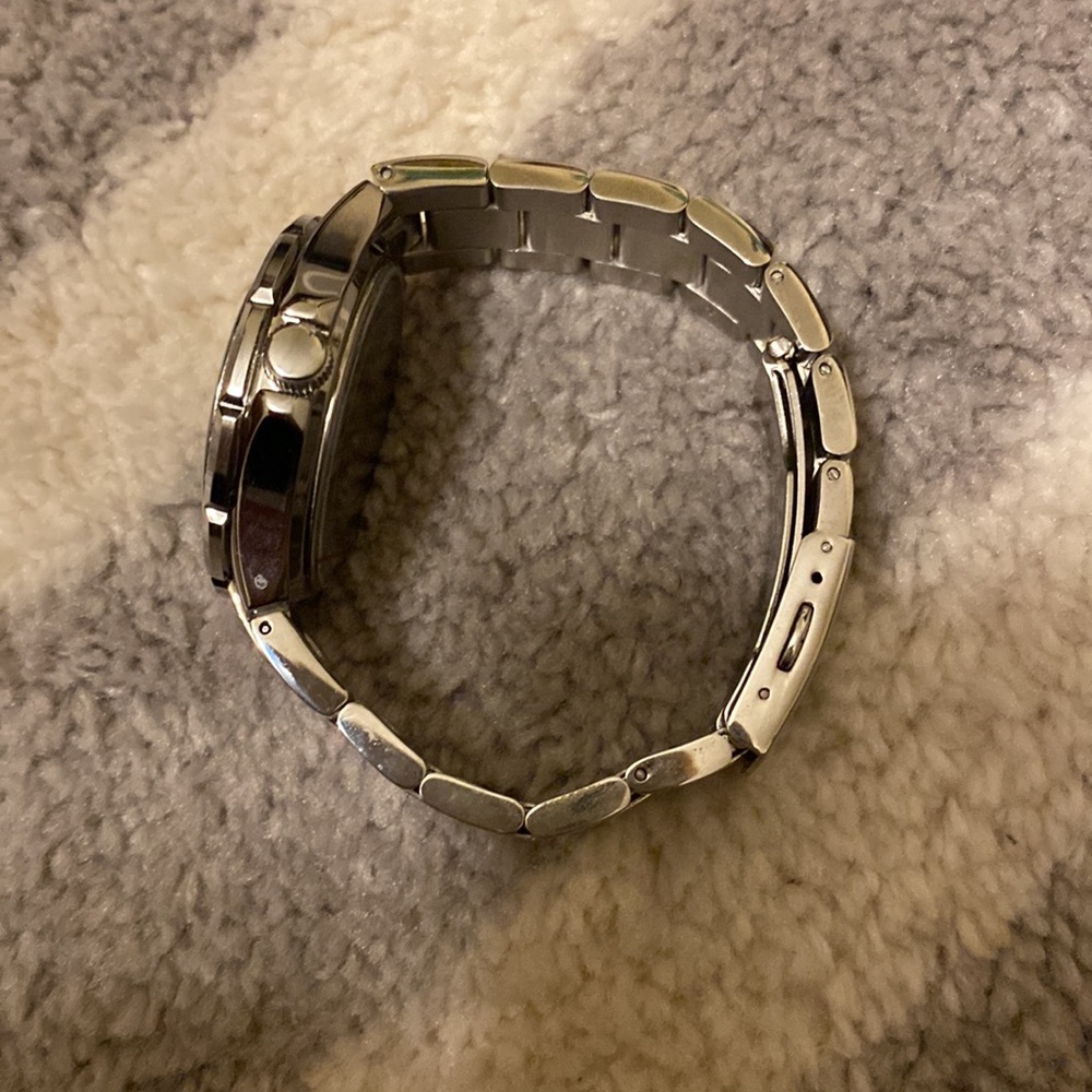 Guess Silver Watch - image 4